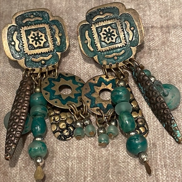 6 for $10 Vintage Southwestern Earrings - Picture 9 of 9